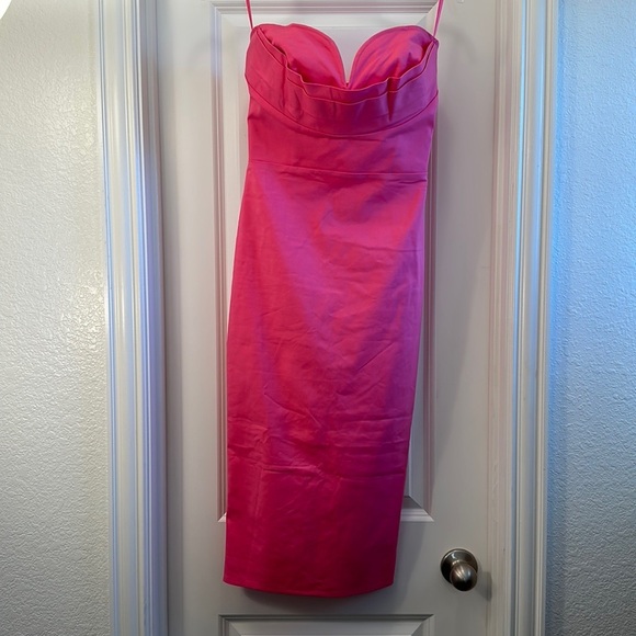 REVOLVE MORE TO COME Sophia Strapless Midi Dress in Pink 🔥HOT & CURRENT//Medium - Picture 2 of 10